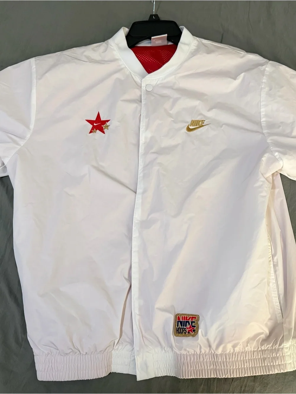 Vintage Size M. Nike Hoops white windbreaker short sleeve jacket